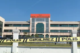 Antalya-Kepez-Kaymakamligi8217nda-Silah-Sesleri-Duyuldu-featured