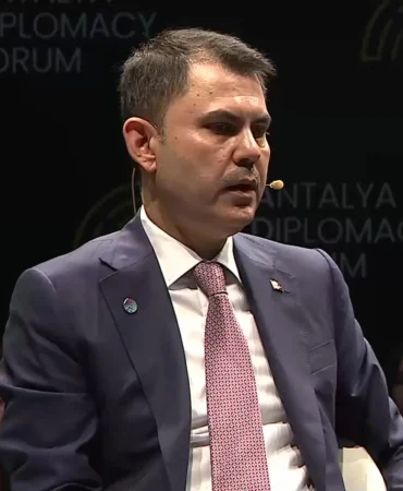 Bakan-Kurum8217dan-Net-Mesaj-Fosil-Yakitlardan-Vazgecme-Zamani-featured