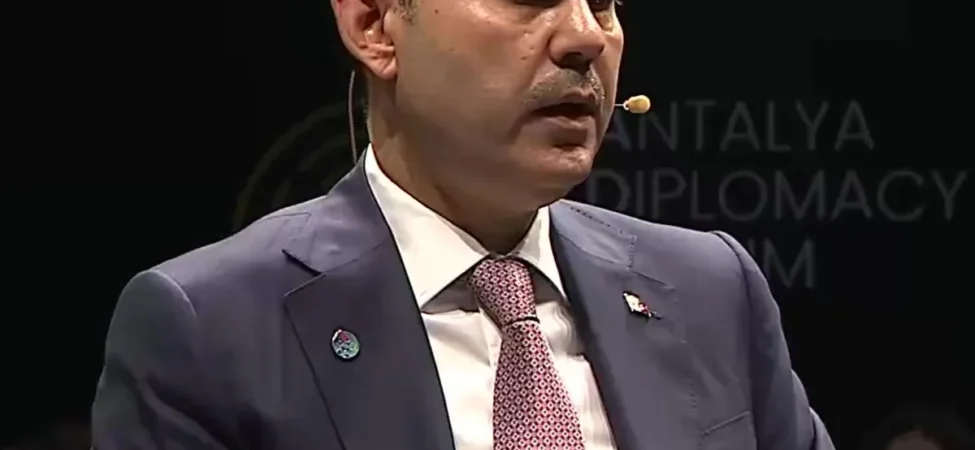 Bakan-Kurum8217dan-Net-Mesaj-Fosil-Yakitlardan-Vazgecme-Zamani-featured