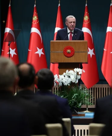 Cumhurbaskani-Erdogan-baskanliginda-Kabine-gundemi-Okul-saldirilari-featured